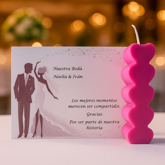 Vela de Corazones Apilados – Regalo de Boda Artesanal y Personalizado