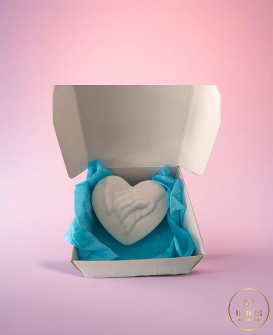 Vela Corazón con Manos Entrelazadas – Regalo de Boda Artesanal y Ecológico - VeCandles